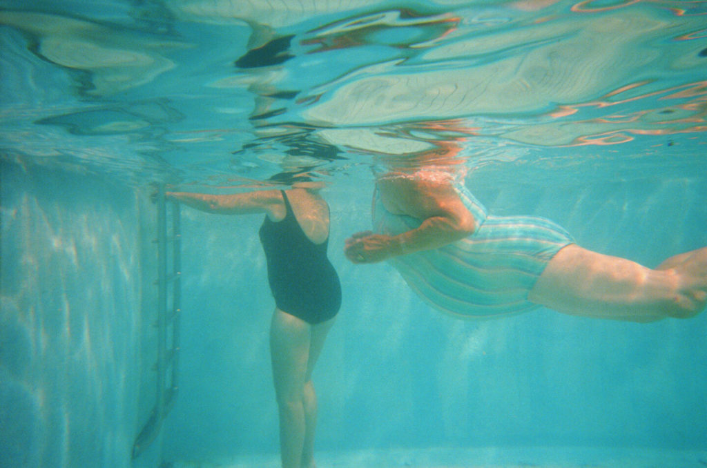 8 Gestures in Water